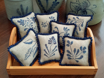 Stoneware Pinpillows I |Priscilla's Pocket