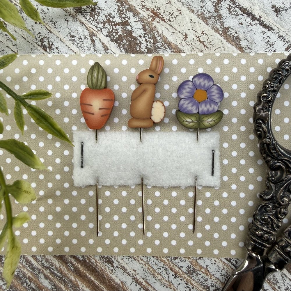 Carrot Party Pins | PuntiniPuntini