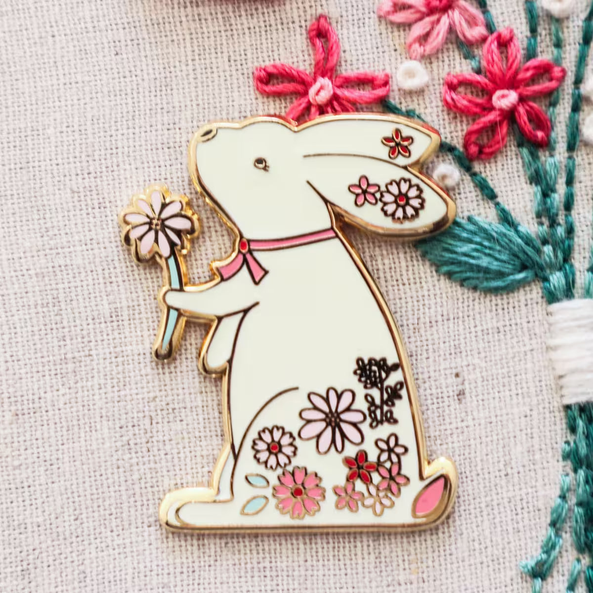 Floral Bunny Needle Minder | Flamingo Toes