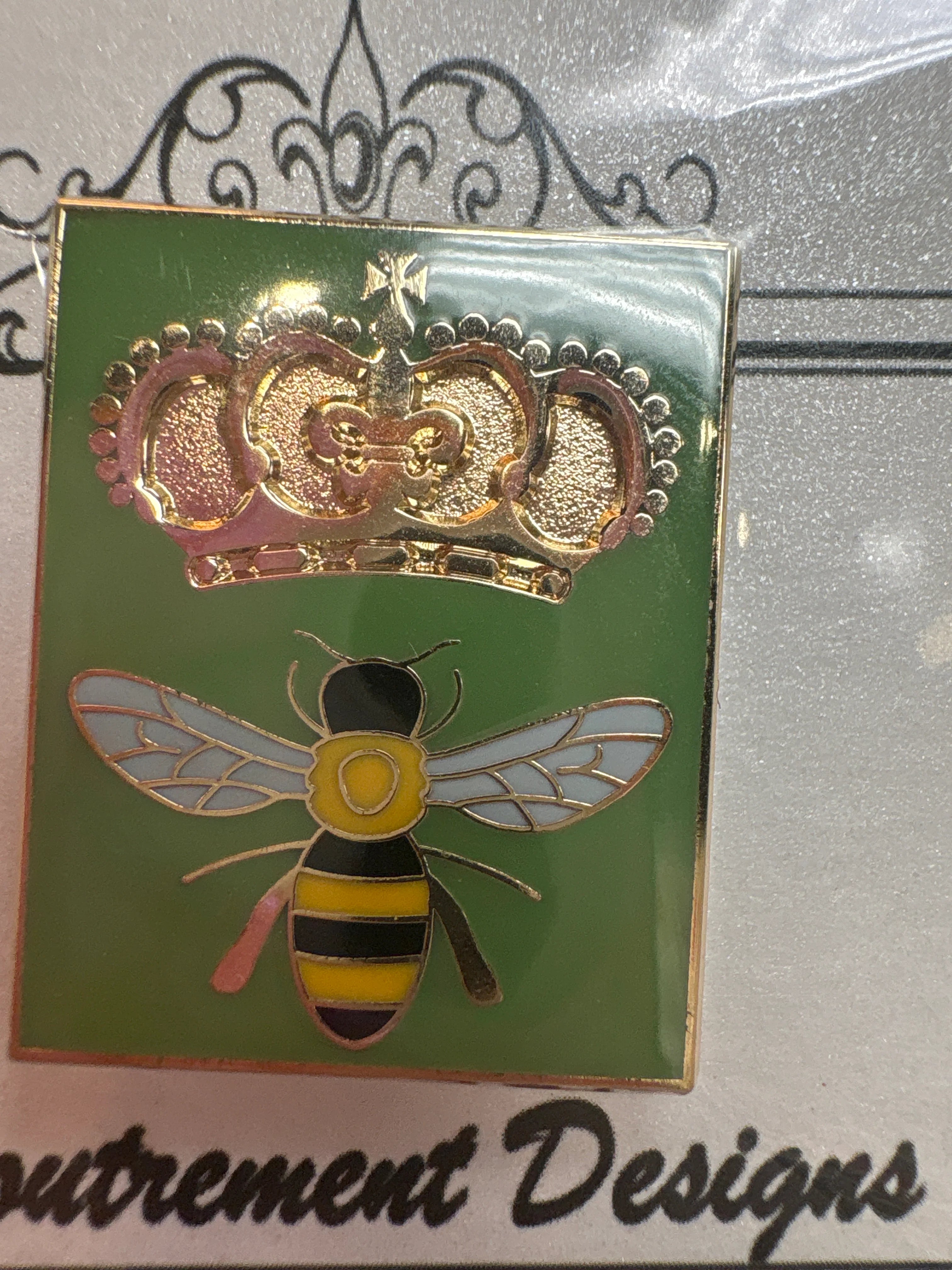 Queen Bee Needle Minder | Accoutrement Designs