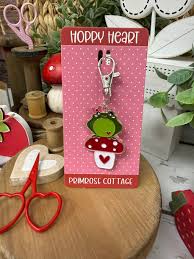 Hoppy Heart Charm | PRIMROSE COTTAGE