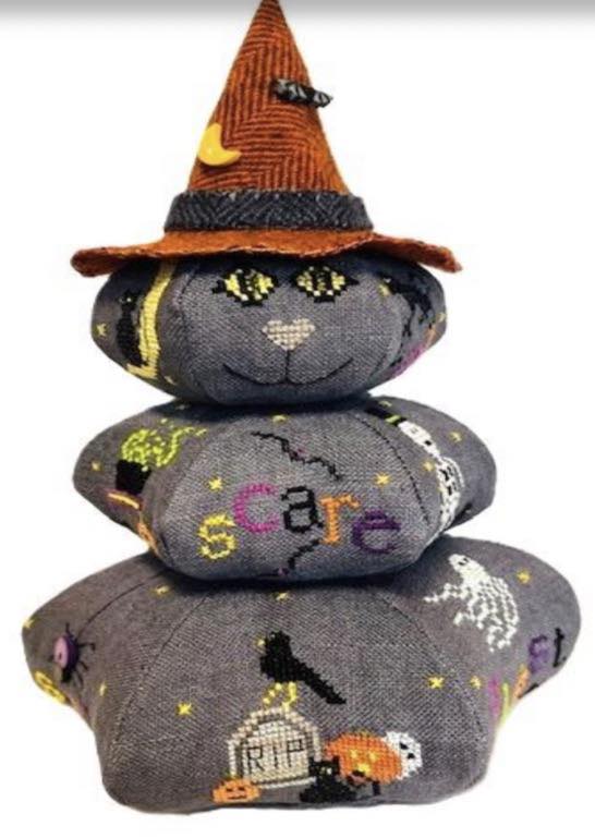 Black Cat Stacker | Praiseworthy Stitches