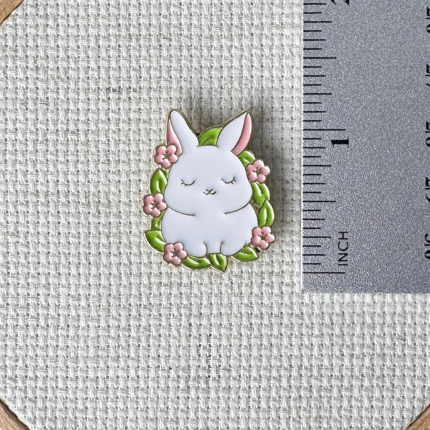 Bunny Rabbit Needle Minder | StewArt Stitches