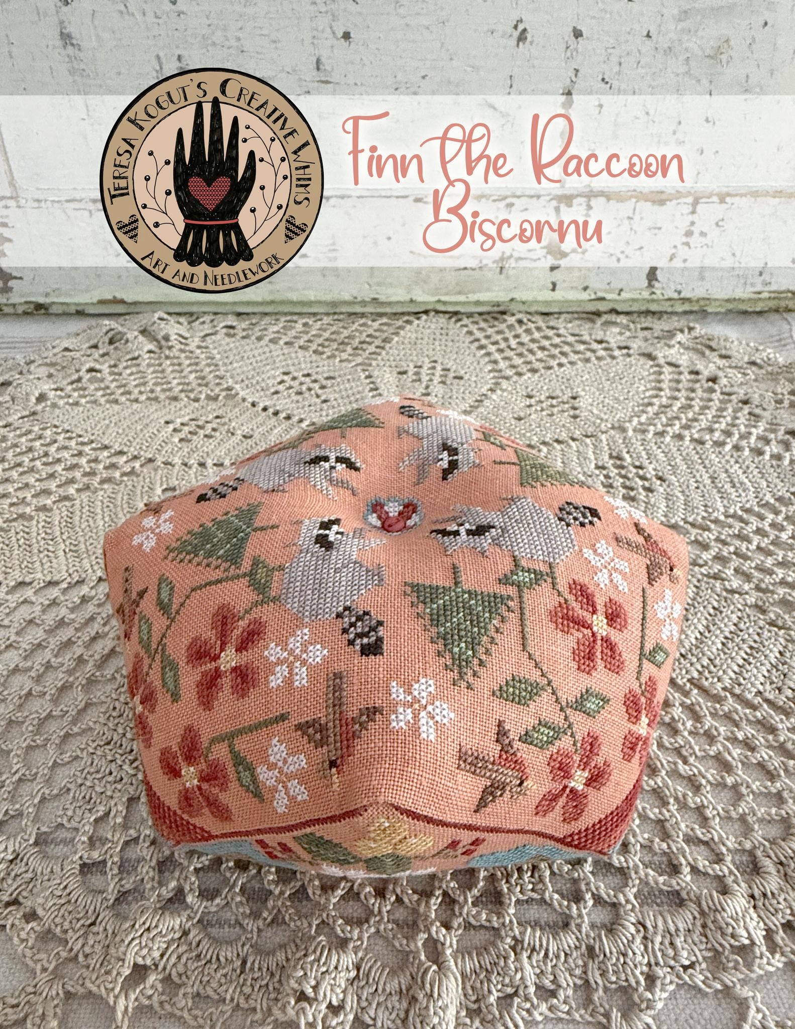 Finn the Raccoon Biscouru with Button| Teresa Kogut