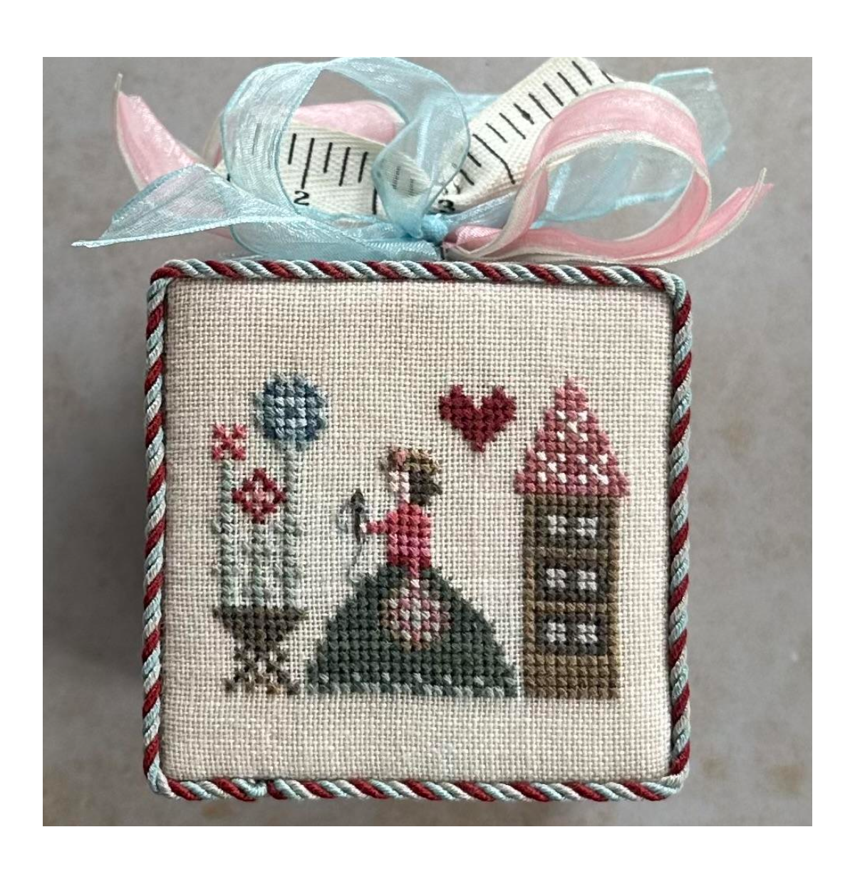 Needleworker's Frill | Heart In Hand Needleart
