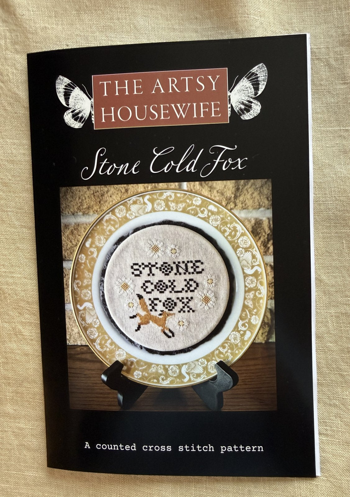 Plate-i-tude - Stone Cold Fox | The Artsy Housewife