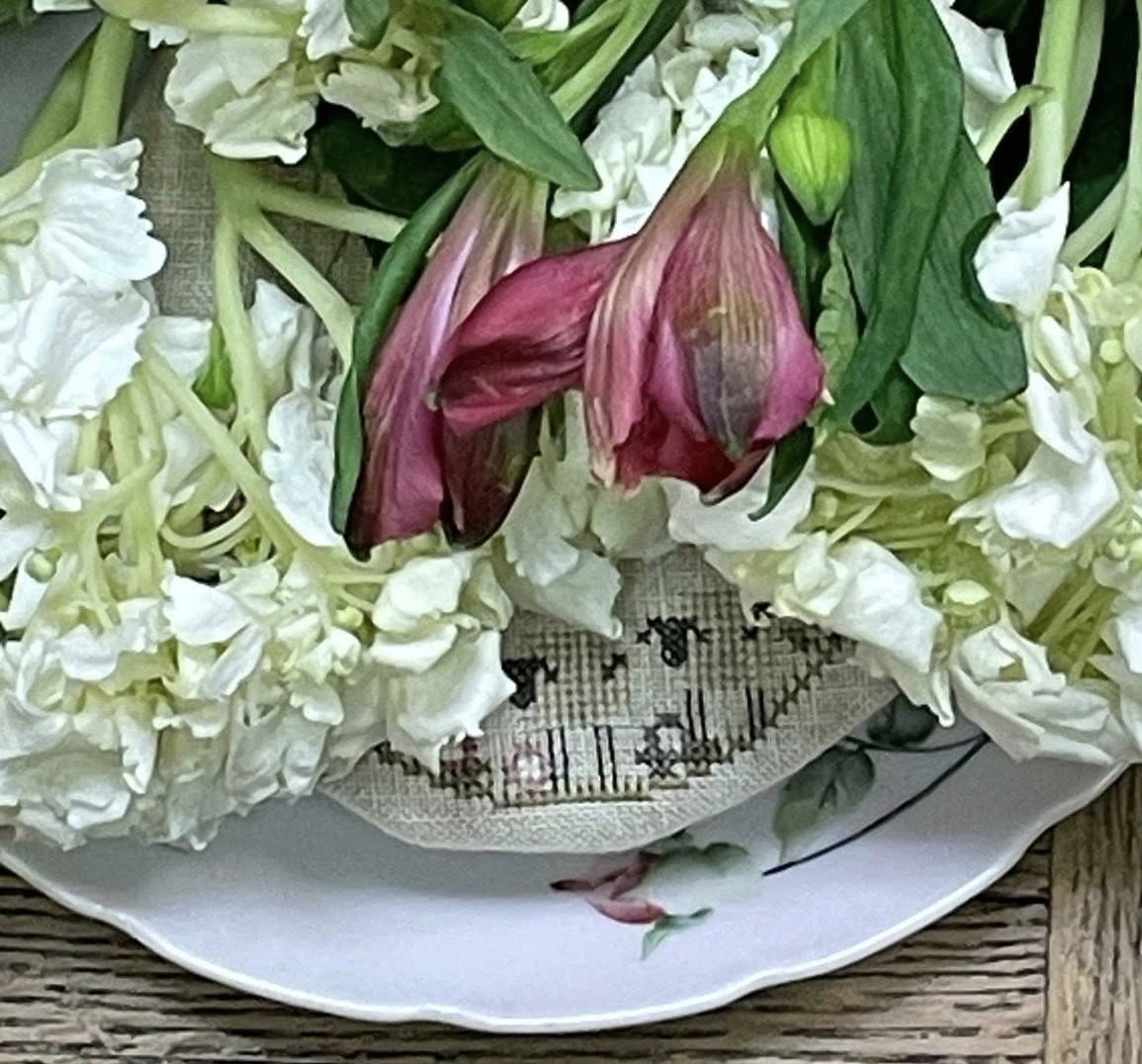 Plateitude chart “Love Each Other” | Shepherd's Bush