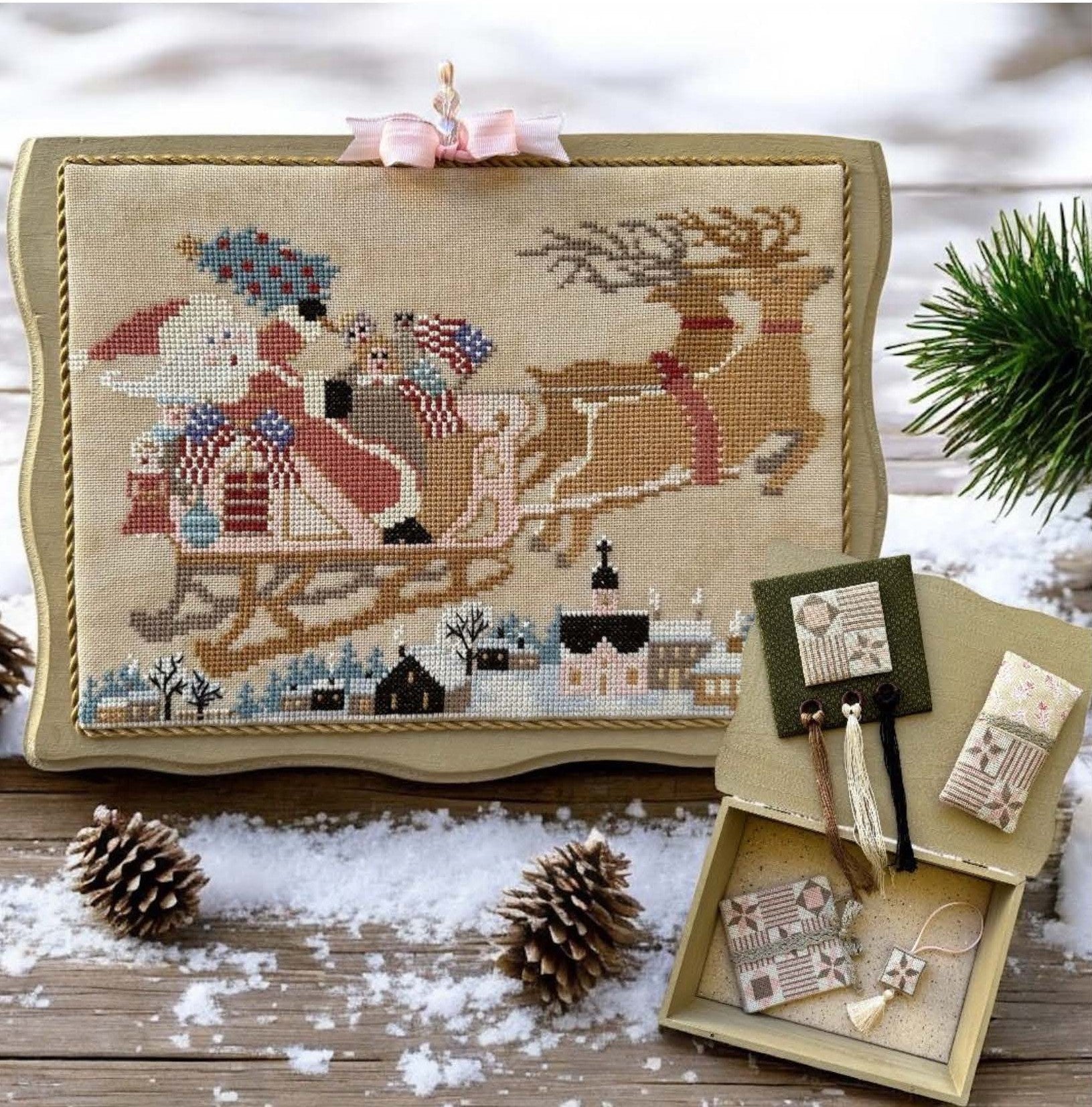 Santa's Patriotic Eve Set | Twin Peak Primitives
