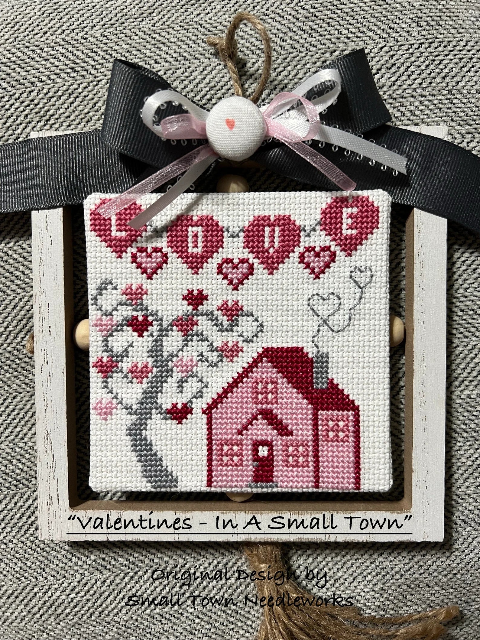 Valentine’s in a Small Town (#017) | Small Town Needleworks