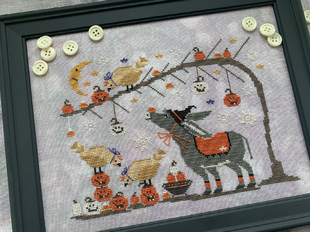Halloween Chicken & Waffles | Stitches by Ethel