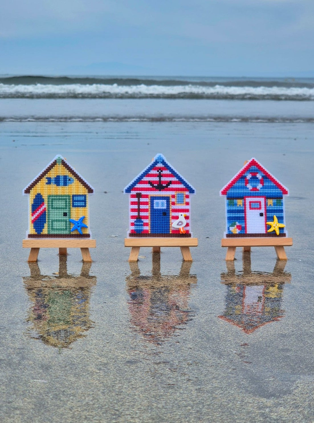 Beach houses | Cute Embroidery by Kate