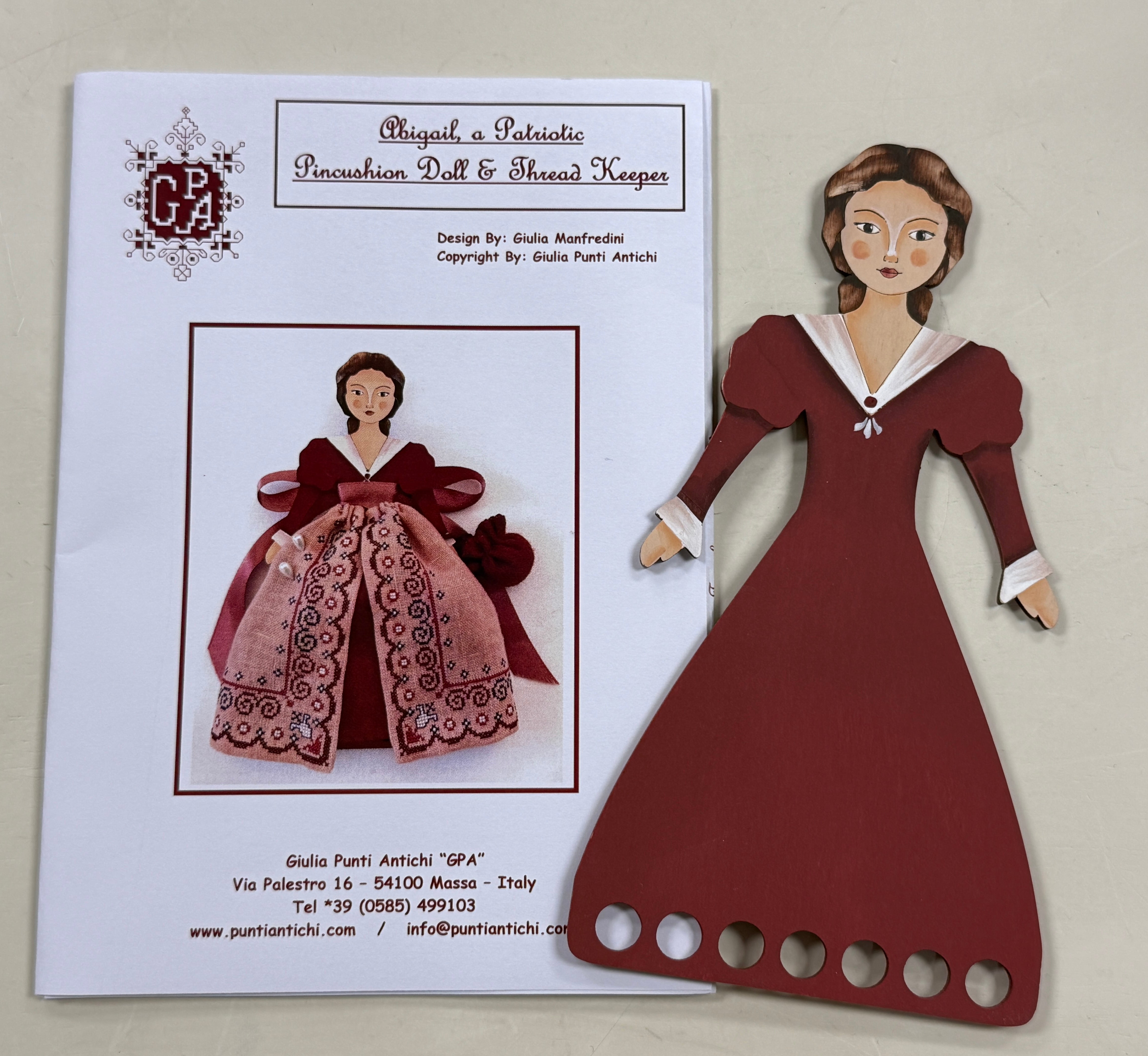 Abigail, a Patriotic Pincushion Doll & Thread Keeper | Giulia Punti Antichi