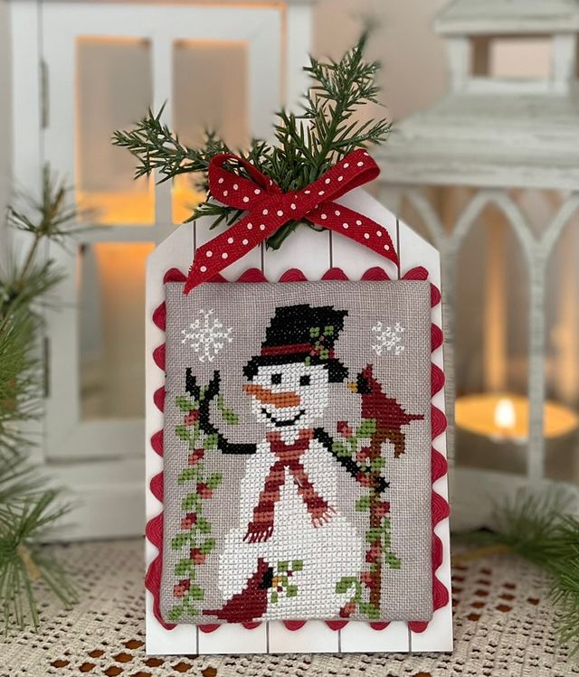 The Cardinals’ Snowman | Mani di Donna