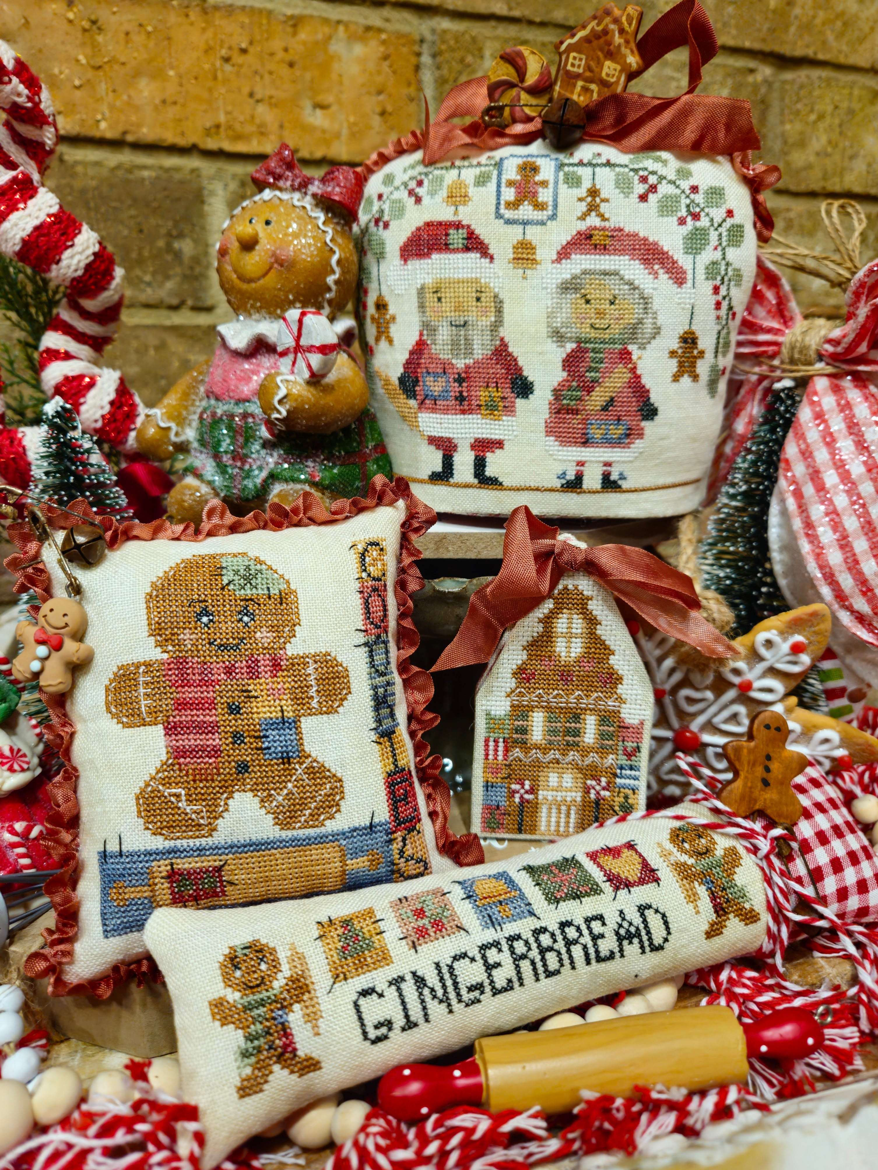 Gingerbread Thieves | Quaint Rose Needlearts