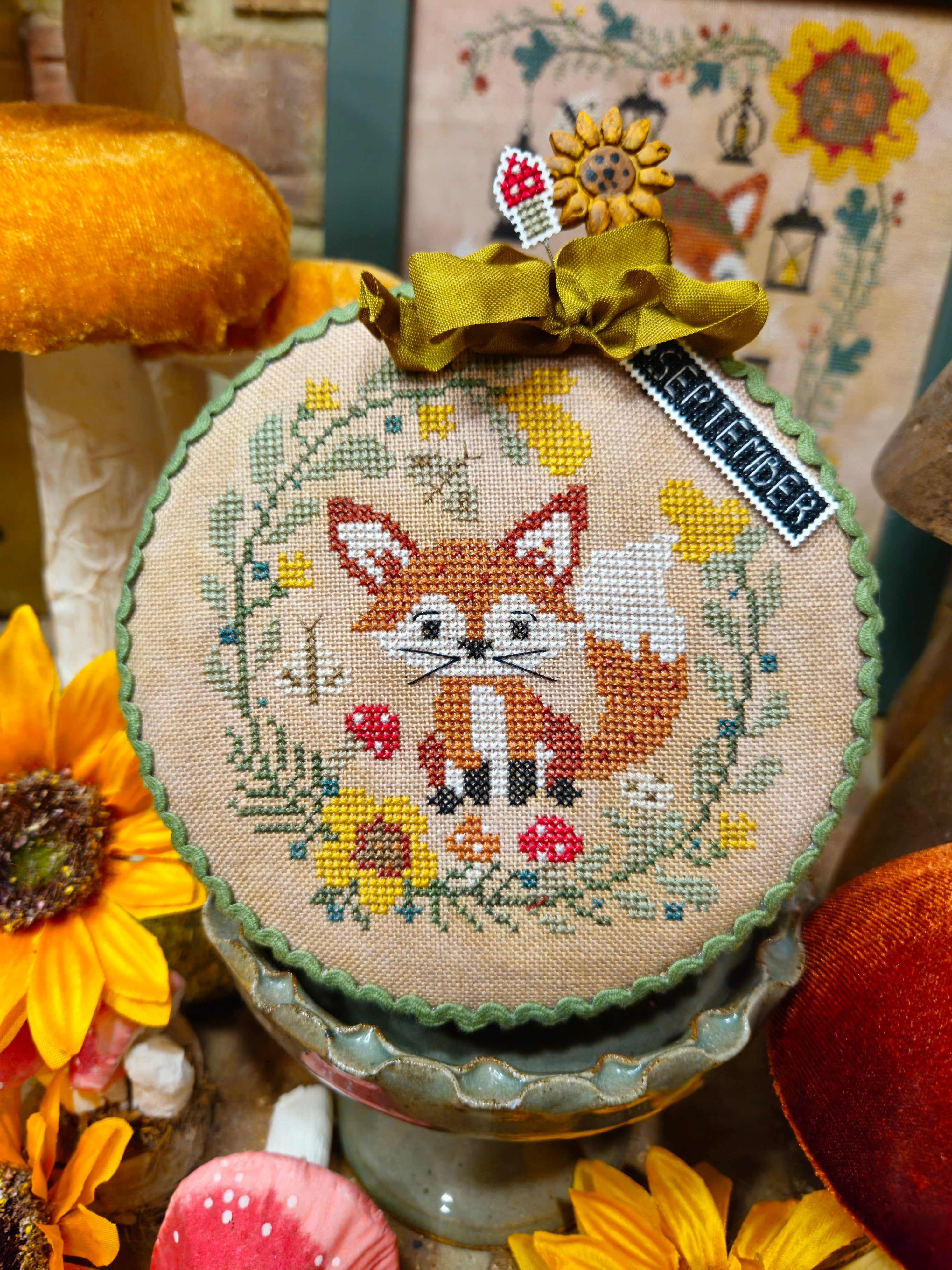 Pin Drum Shorties - Month #9 Fox | Quaint Rose Needlearts