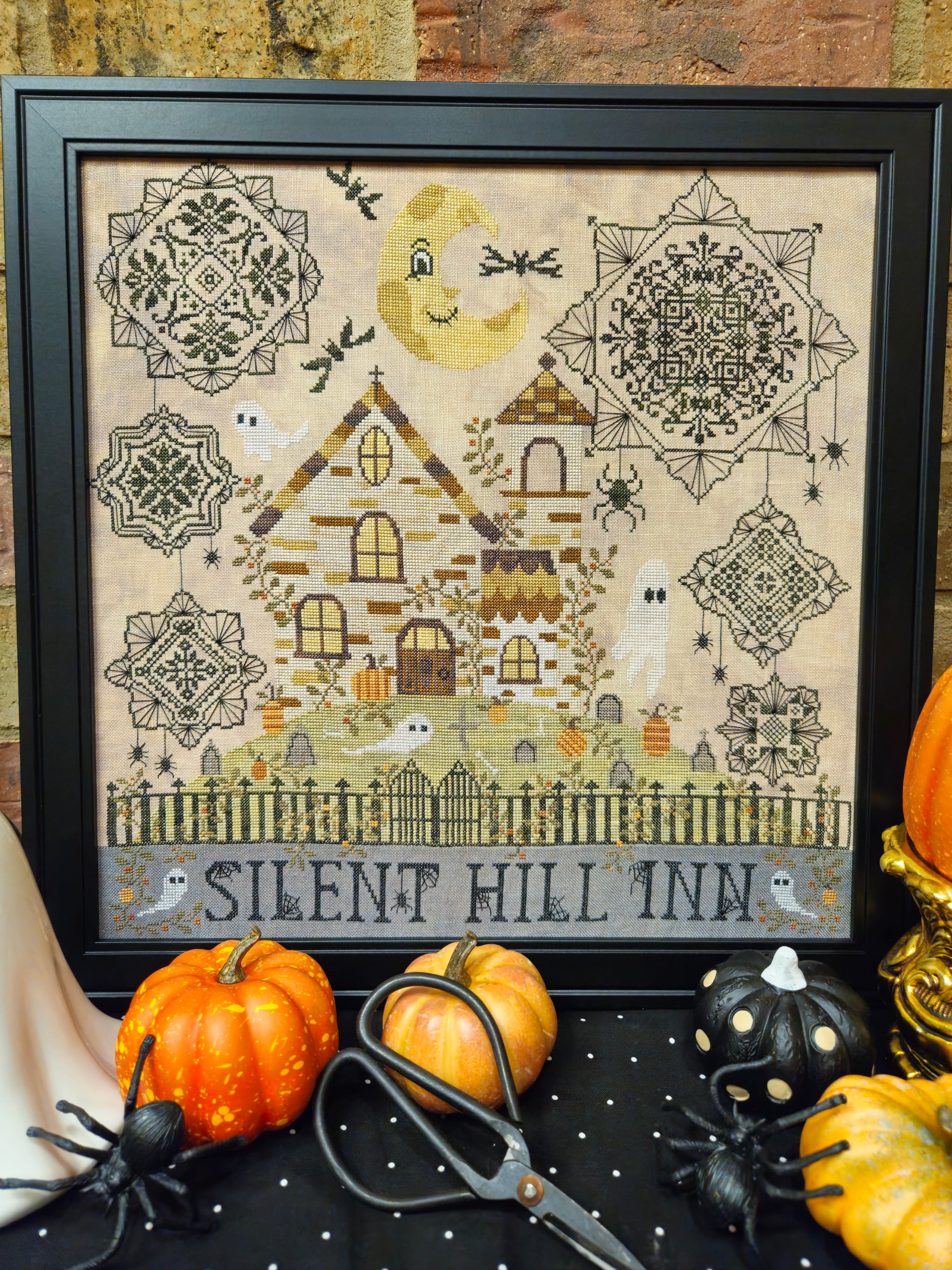 Silent Hill Inn | Quaint Rose Needlearts