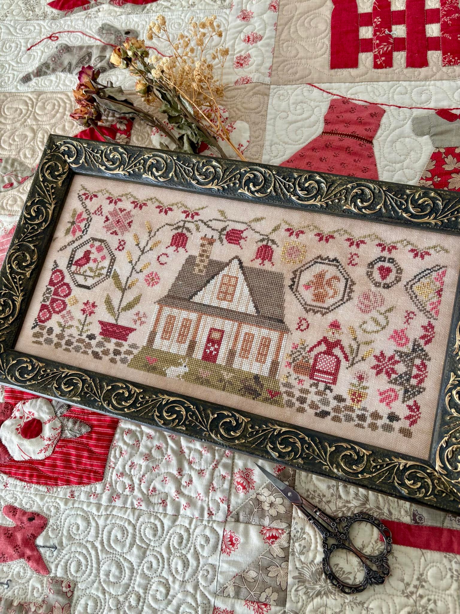 Quaker Farmhouse |  Pansy Patch Quilts