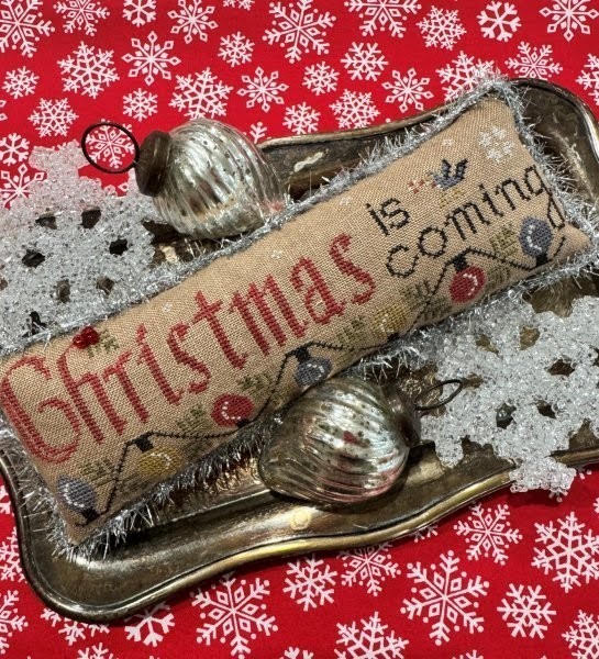 Christmas is Coming! (pin keep) | The Scarlett House